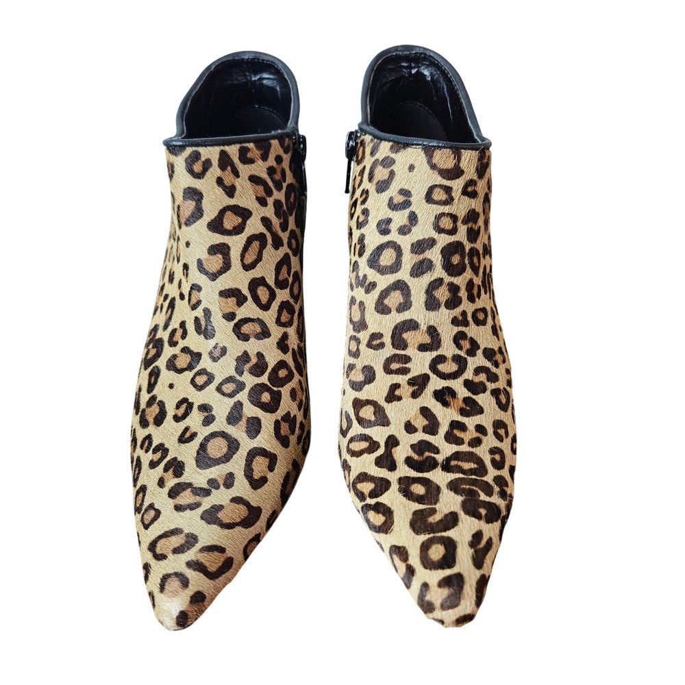 Vaneli Zelig Leopard Print Boots/Booties Ankle Calf Hair Pointed Toe Sz 6 SmHeel